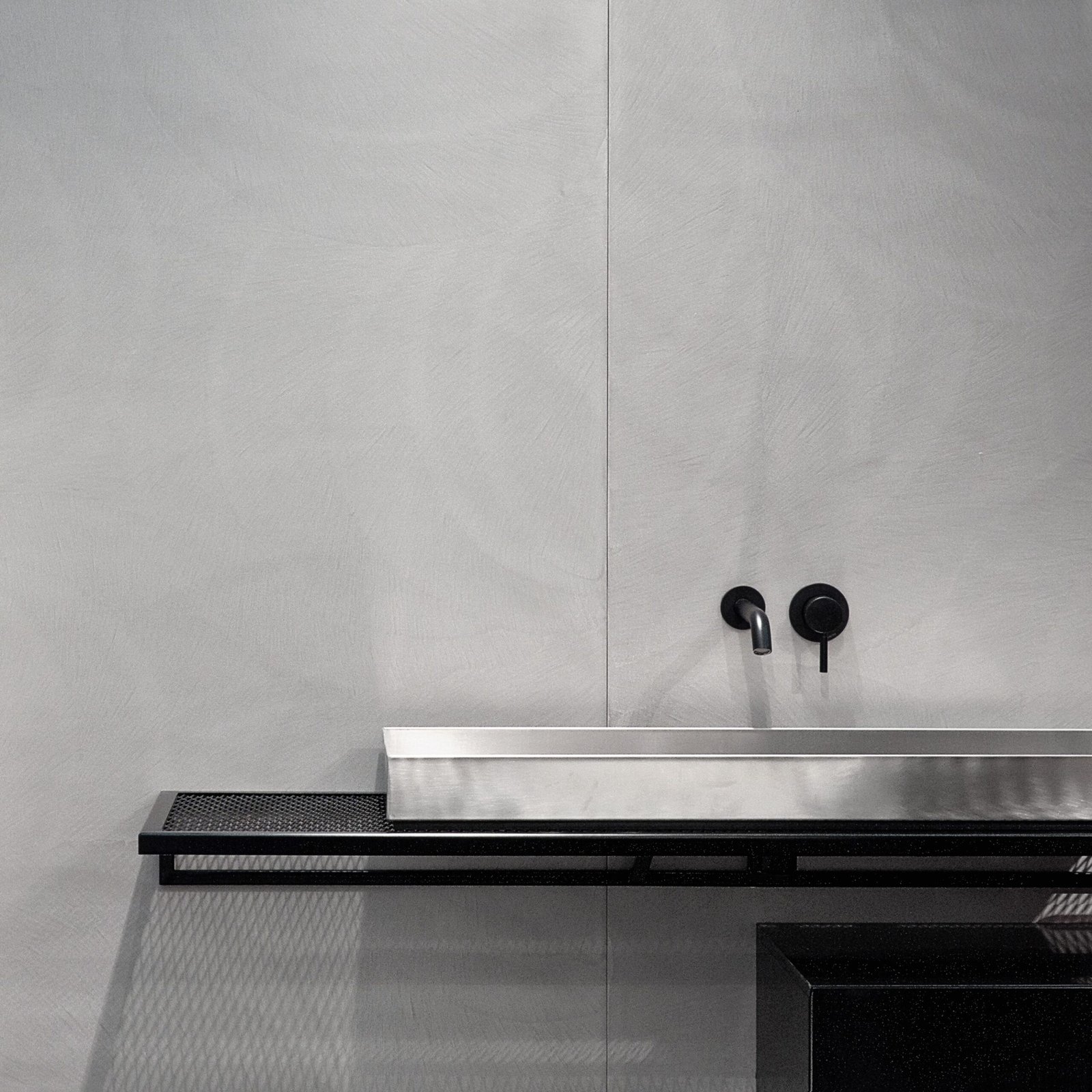 This sturdy and stylish support provides a seamless fit for your bathroom sink while maintaining a clean, modern look