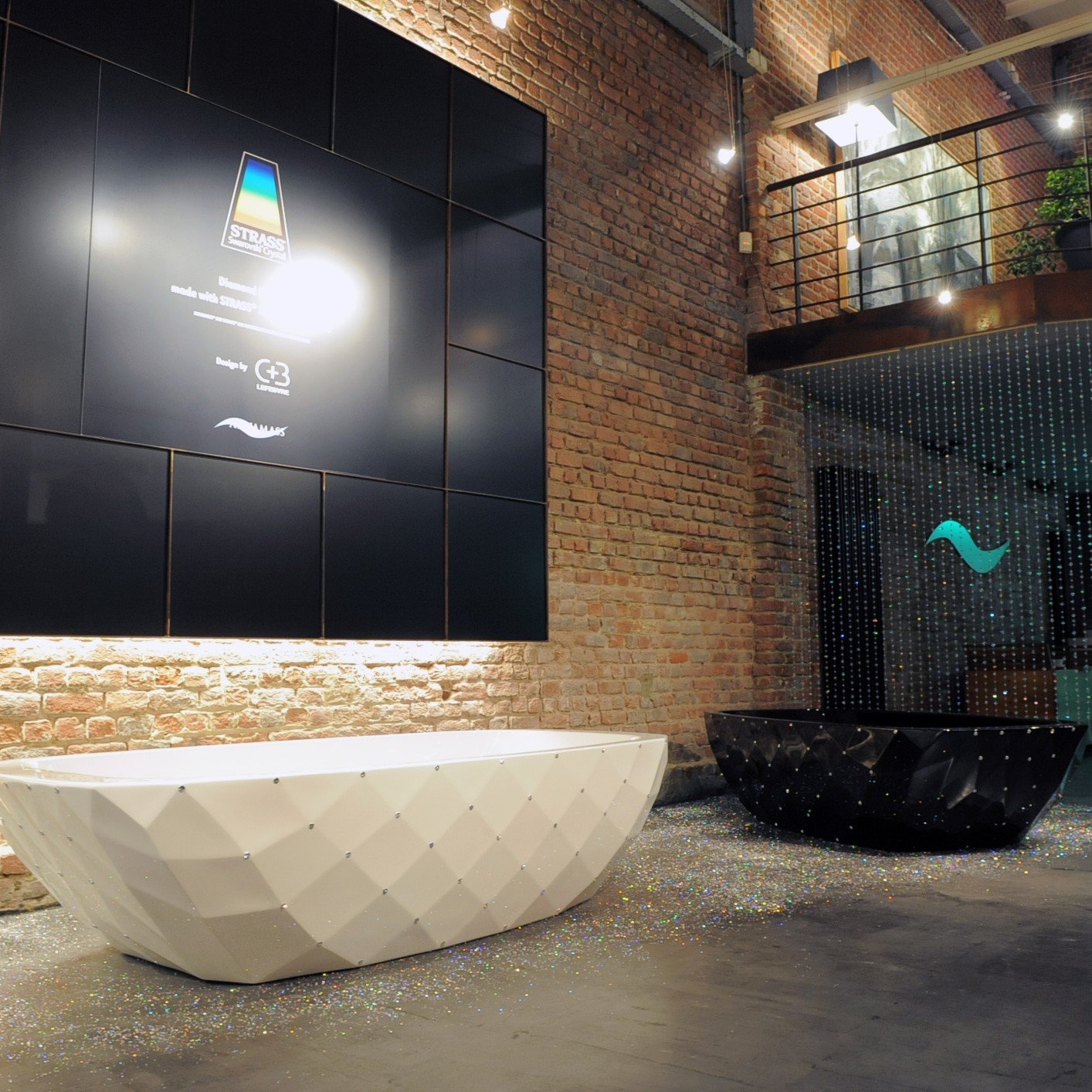 Sophisticated freestanding bathtub with a sparkling design, highlighting Swarovski crystals and glossy finish