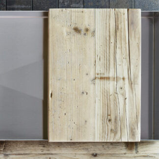 PSCBATH's reclaimed wood shelf, made especially for the ILA60 and ILA100 washbasins, will improve the appearance of your bathroom