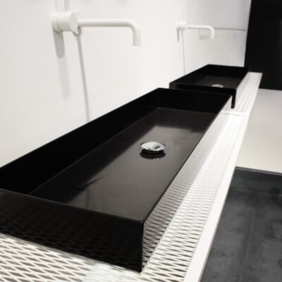 PSCBATH's ILA60 and ILA100 bathroom sinks' adaptable wall-putty support. This support, which is made to be both stylish and long-lasting, is intended to give your bathroom a contemporary look while offering a sturdy, secure location for your sink