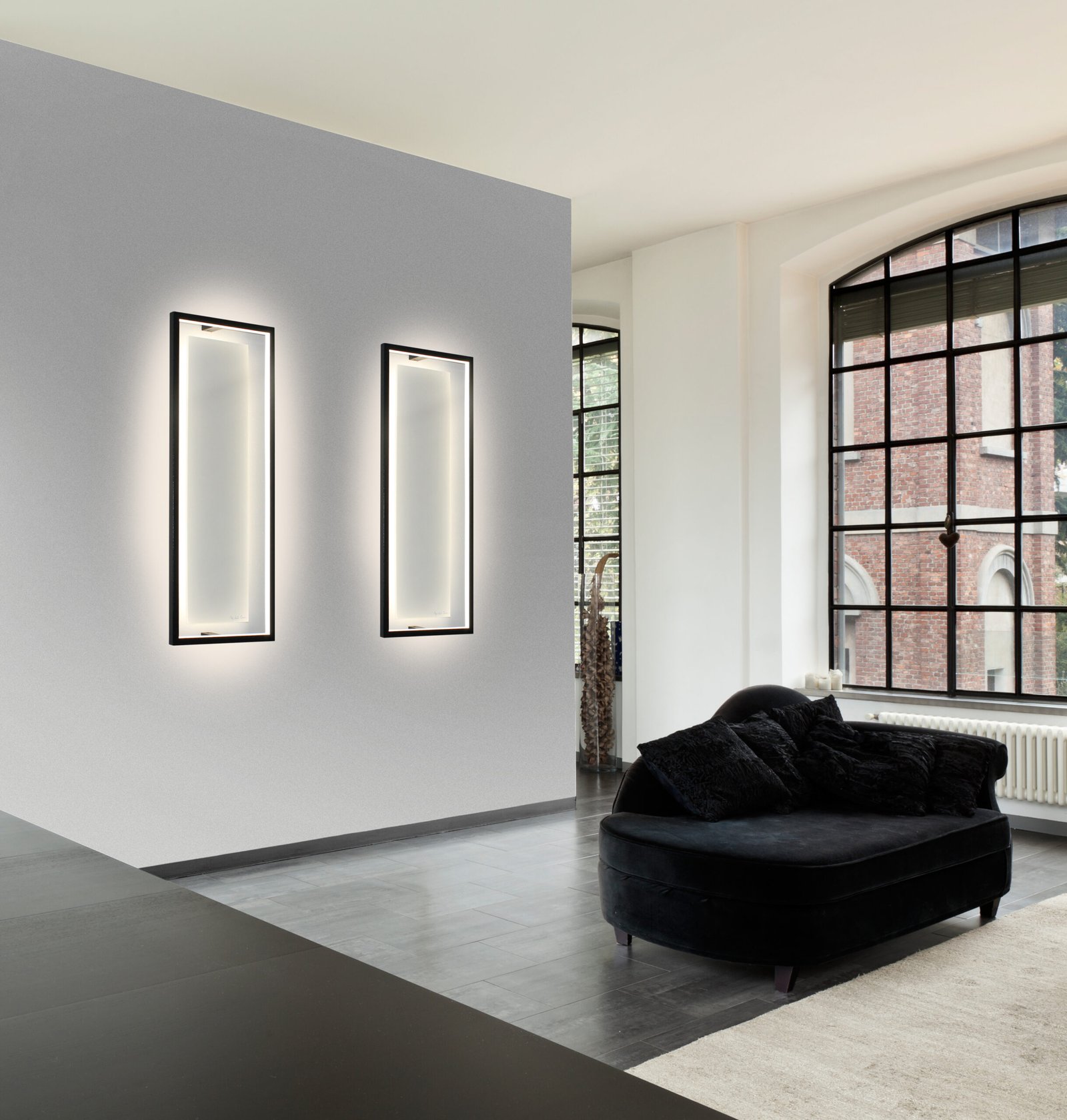 Handcrafted in France, the Solo Uni LED fixture features customizable finishes and advanced LED technology