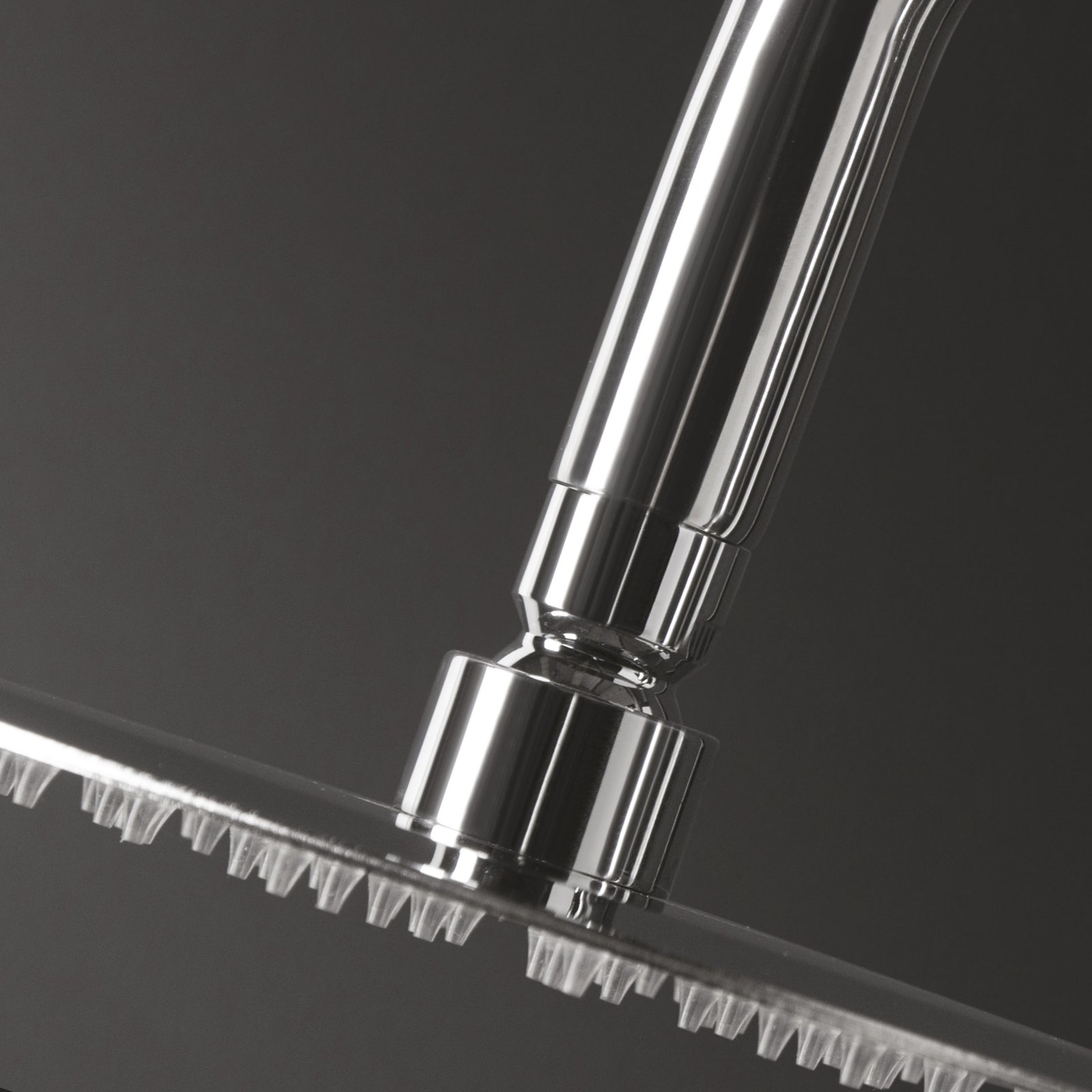 12″ Italian-made shower head Premium 12″ Italian-made shower head crafted from 304 stainless steel