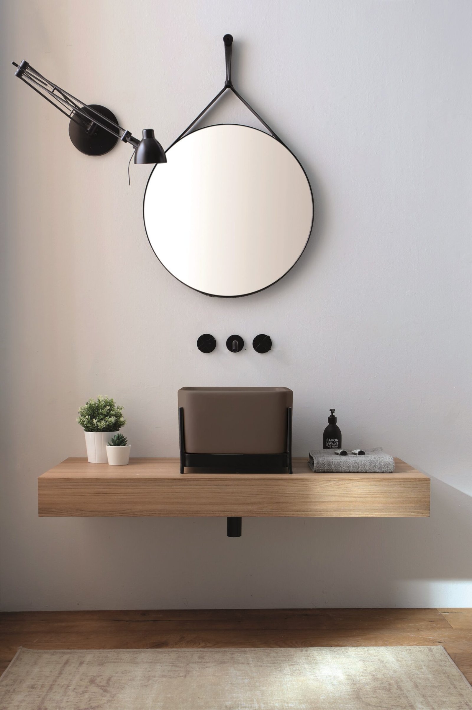 The IBRIDO Square Counter Vessel Featuring clean lines and premium craftsmanship, the IBRIDO Square Counter Vessel in glossy white combines functionality and aesthetic appeal