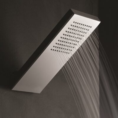 Rectangular 14" x 6" wall-mounted shower head in stainless steel, offering a luxurious rainfall experience with 100 anti-limescale nozzles