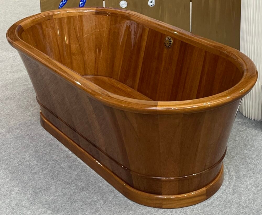 "Interior view of the Louvre freestanding bathtub, showcasing its smooth contours and spacious design for ultimate relaxation."